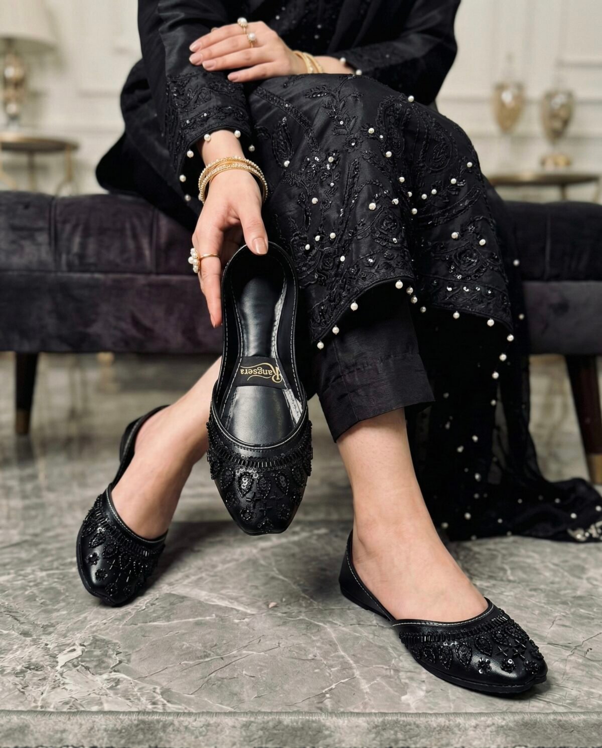 Gemini_Generated_Image_g2e6tzg2e6tzg2e6 Noiré Stone (Black) - Image 1