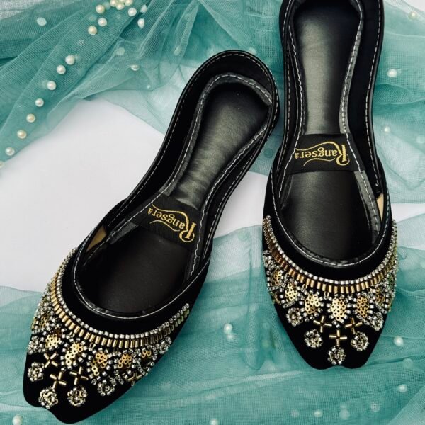 Zarvish (Black Velvet)