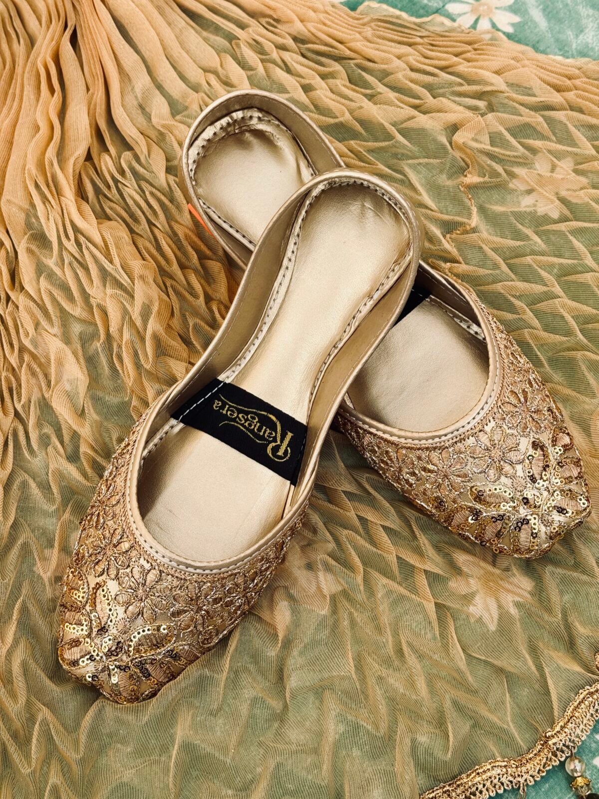 IMG_0304 Zar-e-Tila - Image 1