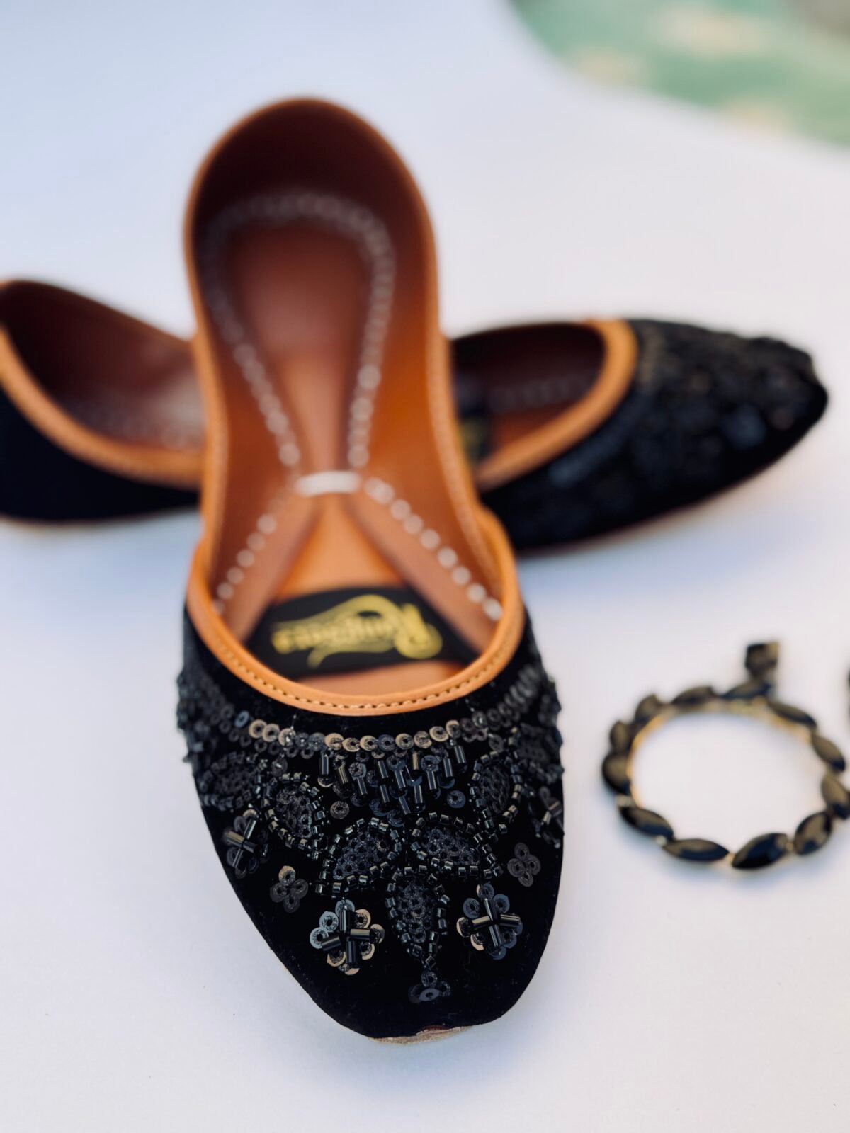 Noir Stitch (Black) - Image 3