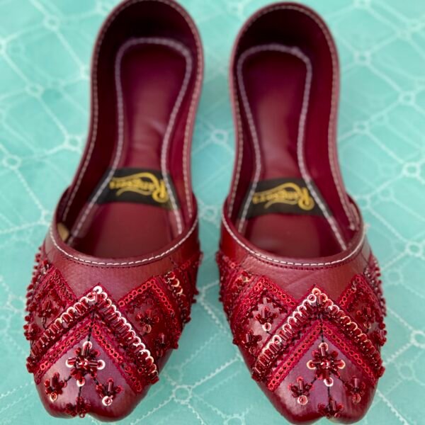 Mehrunisa (Maroon Pearl)