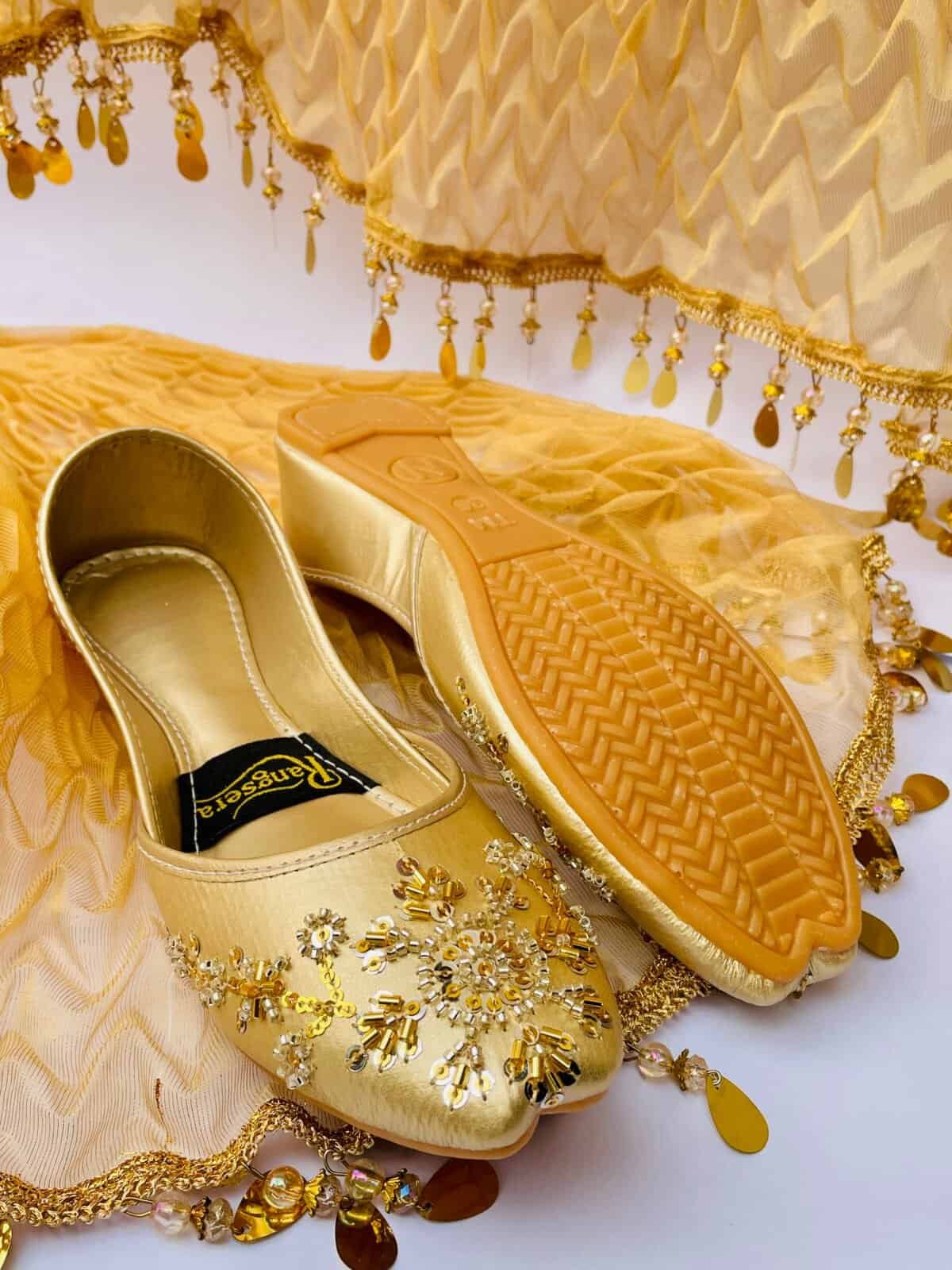 Golden Khussa - Image 1