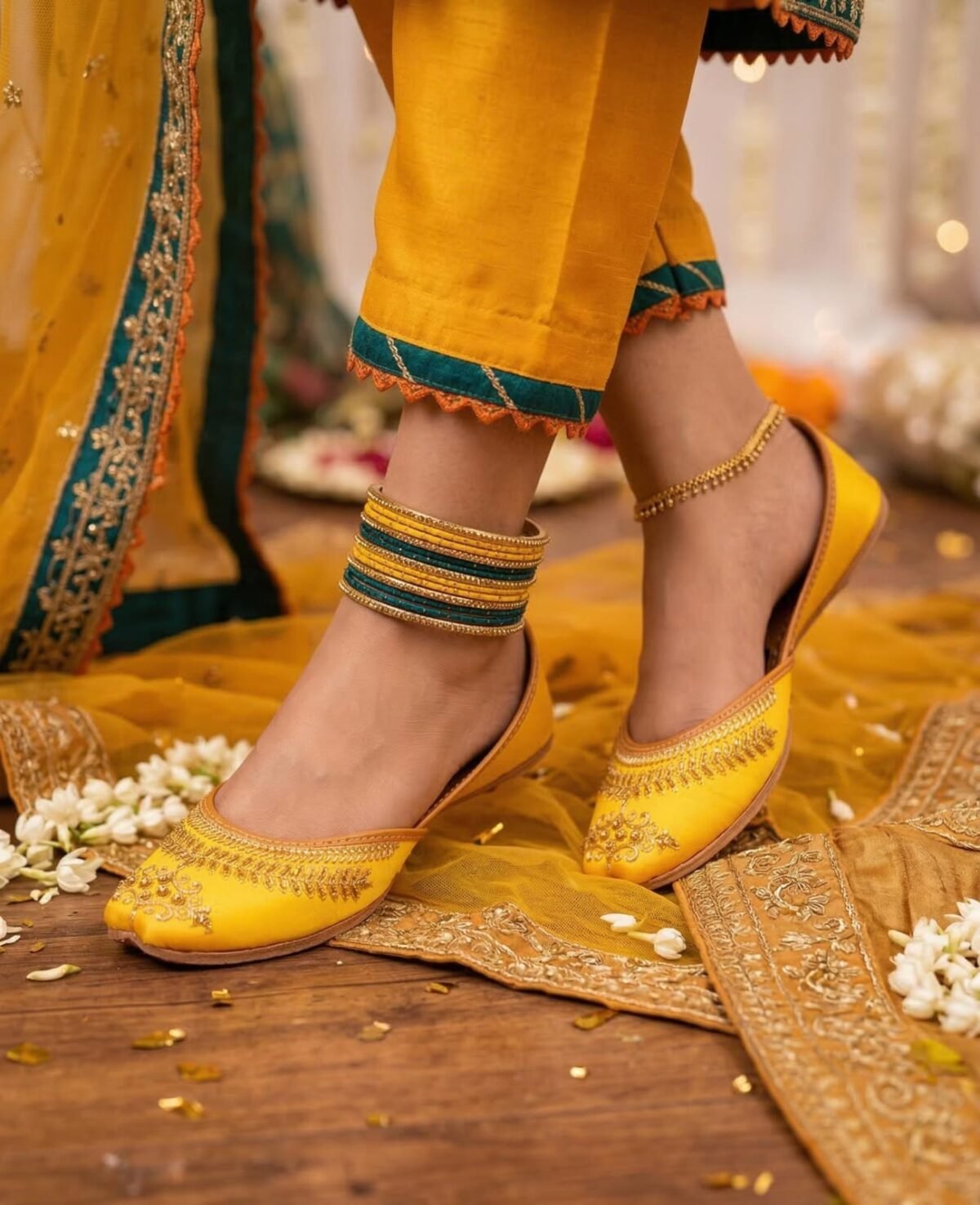 Zarmina (Yellow Gold) - Image 1